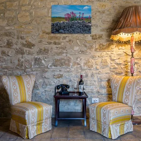 Masseria Fortificata Lo Zafferaneto Hotel *