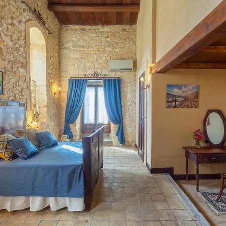 Masseria Fortificata Lo Zafferaneto Hotel *