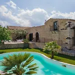 Masseria Fortificata Lo Zafferaneto ホテル
