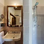 Masseria Fortificata Lo Zafferaneto ホテル 3*