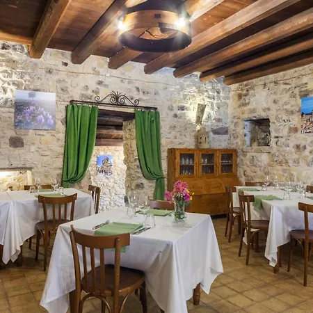 Hotell Masseria Fortificata Lo Zafferaneto Buccheri
