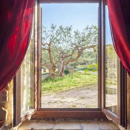 Masseria Fortificata Lo Zafferaneto Hotell 3*