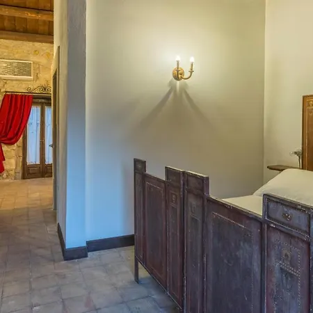 Hotell Masseria Fortificata Lo Zafferaneto 3*