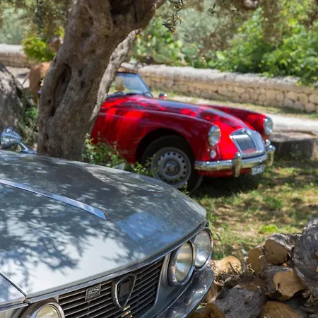 Masseria Fortificata Lo Zafferaneto 3* Buccheri